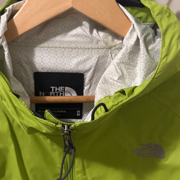 The North Face Women's Lime Green Rain Jacket - Picture 2 of 8